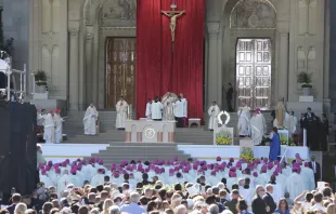 Papst Franziskus kanonisierte den heiligen Junipero Serra in einer Messe am Nationalheiligtum / CNA/Alan Holdren