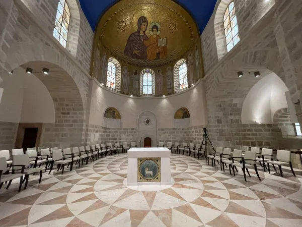 Neuer Altar der Dormitio-Abtei