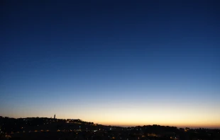 "Als es noch dunkel war..." Sonnenaufgang über dem Ölberg / Paul Badde / EWTN