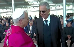 Andrea Bocelli mit Papst Leo / Screenshot / EWTN