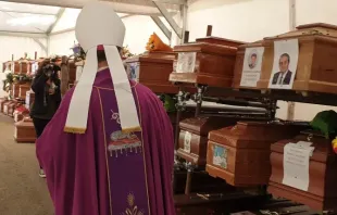 Erzbischof Corrado Lorefice besucht den Friedhof Santa Maria dei Rotoli am 2. November 2021  / Erzbistum Palermo