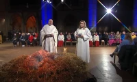ARD-Christmette 2025 aus St. Maria in Stuttgart / Screenshot von YouTube/ André-Nico La Torre