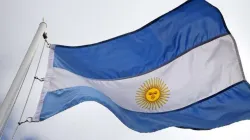 Flagge Argentiniens /  Henner Damke via Shutterstock