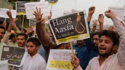 Pakistaner protestieren am 2. November 2018 in Lahore, kurz nachdem der Oberste Gerichtshof des Landes Asia Bibi vom Vorwurf der Blasphemie freigesprochen hat. / AMSyed/Shutterstock