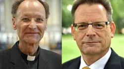 Domdekan Wolfgang Hacker (links) und Reiner Skroka. / Daniel Jäckel / Nicolas Schnall // Bistum Augsburg