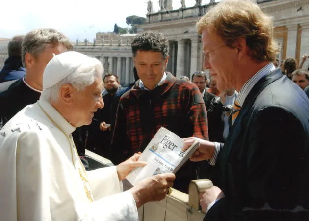 Guido Horst (rechts) mit Papst Benedikt XVI.