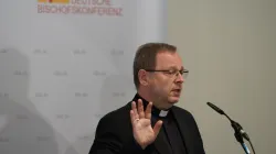 Der Limburger Bischof Georg Bätzing ist seit März 2020 auch Vorsitzender der deutschen Bischofskonferenz. / Rudolf Gehrig / CNA Deutsch