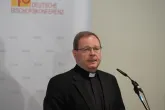 Missbrauchsbetroffener: Bischof "Bätzing sollte sein Amt als Vorsitzender ruhen lassen"