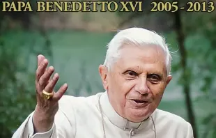 Abbild der Briefmarke zum Gedenken an das Pontifikat von Benedikt XVI. / Briefmarkendienst der italienischen Post