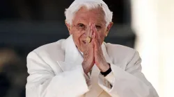 Papst Benedikt XVI. bei seiner letzten Generalaudienz am 27. Februar 2013. / Mazur/www.thepapalvisit.org.uk (CC BY-NC-SA 2.0)
