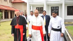Mit dabei zur Eröffnung: Kardinäle Angelo Bagnasco und Malcolm Ranjith / Erzdiözese Colombo/Roshan Pradeep