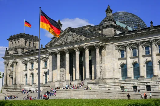 Der Reichstag in Berlin, Sitz des Deutschen Bundestags / Cezary Piwowarski  via Wikimedia (CC BY-SA 3.0)