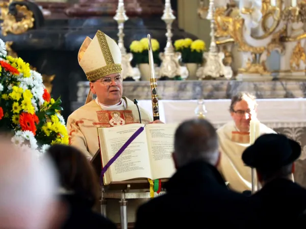 Bischof Bertram Meier am 7. November 2021 beim Leonhardifest in Inchenhofen.