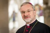 Besser ohne Kirchensteuer? Bischof Gregor Maria Hanke fordert Erneuerung der Kirche