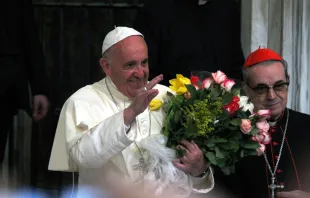 Auch Papst Franziskus kommt zum Weltjugendtag nach Panama. Der Pontifex bringt der Muttergottes vor und nach jeder seiner Reisen einen Blumenstrauss.  / Daniel Ibanez / CNA Deutsch