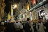 Bewegende Lichterprozession mit Erzbischof Gänswein zu Ehren der Immaculata
