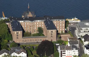 "Collegium Albertinum" in Bonn am Rhein / Wolkenkratzer / Wikimedia Commons (CC BY-SA 3.0)