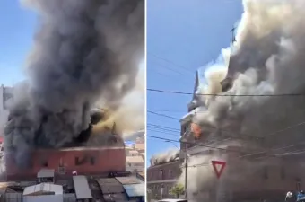 Brand der Kirche San Antonio de Padua in Iquique in Chile / Bomberos de Chile