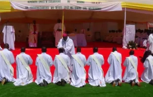 Priesterweihe in Burundi / Bistum Bururi
