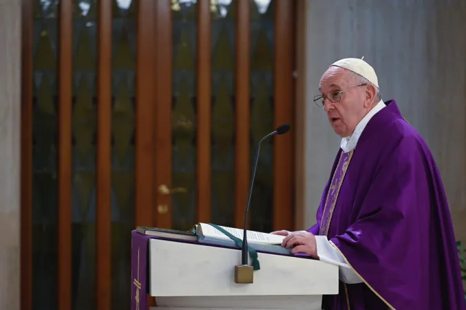 Papst Franziskus predigt in der Kapelle im Domus Sanctae Martae am 26. März 2020