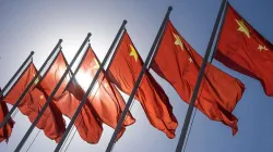 Flaggen der Volksrepublik China / crystal51/Shutterstock.