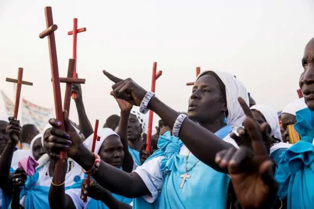 Katholiken in einem Lager für Binnenvertriebene in der Nähe von Malakal, Südsudan, am 13. Januar 2016.