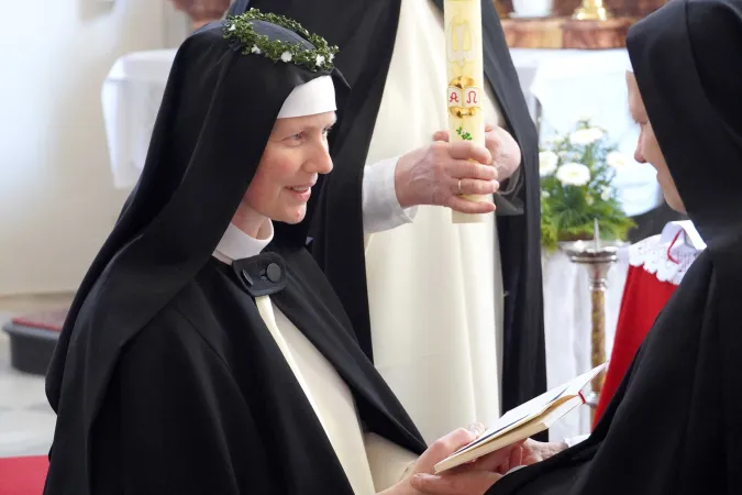 Ewige Profeß von Schwester Dr. Maria Benedikta Rickmann im Dominikanerinnen-Kloster Regensburg am 19. Mai 2019