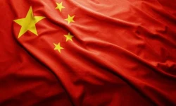 Die Flagge der Volksrepublik China / esfera / Shutterstock