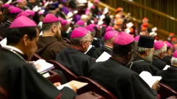 Der Eröffnungstag der 15. Ordentlichen Generalversammlung der Bischofssynode in der Synodenhalle des Vatikans am 3. Oktober 2018. / Daniel Ibáñez / CNA Deutsch 
