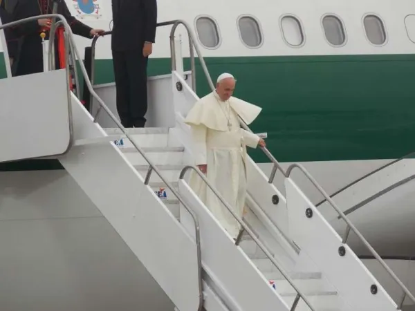 Papst Franziskus bei einer seiner Reisen
