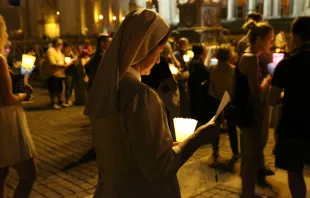 Gebet auf dem Petersplatz am 19. Juni 2015. / CNA/Daniel Ibanez