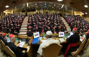 Die Vollversammlung der Synodenväter in der Aula am ersten Tag / (C) Osservatore Romano