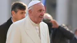 Papst Franziskus am 30. April 2016 auf dem Petersplatz. / CNA/Alexey Gotovskiy