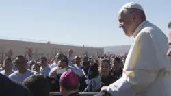 Papst Franziskus trifft Häftlinge der Cereso Justizvollzugsanstalt in Juarez, Mexiko am 17. Februar 2016. / L'Osservatore Romano