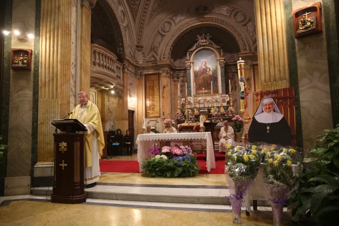 Eucharistiefeier zum Gedenken an Mutter Angelica mit Kardinal George Pell am 1. April 2016.