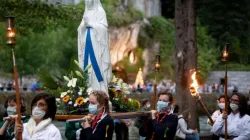 Pilger am Heiligtum von Lourdes (Frankreich) / Sanctuaire ND de Lourdes/Pierre Vincent (alle Blilder im Artikel)