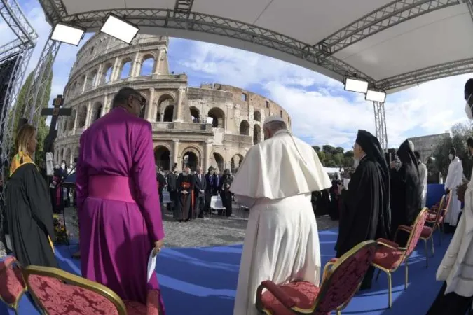 Papst Franziskus beim Treffen "Völker als Geschwister, Zukunft der Erde"