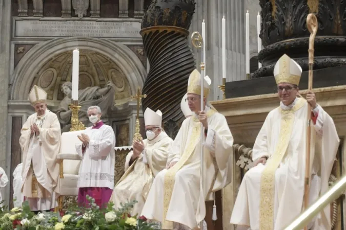 Bischofsweihe von Monsignore Marini und Monsignore Ferrada