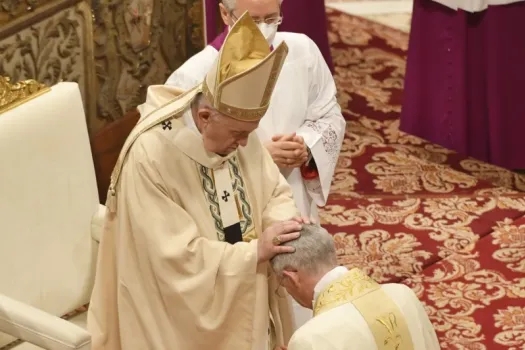 Bischofsweihe von Monsignore Marini und Monsignore Ferrada / Vatican Media 