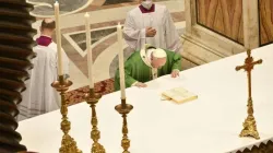 Papst Franziskus zelebriert die heilige Messe im Petersdom am Bibelsonntag, 23. Januar 2022 / Vatican Media