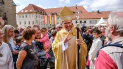 Bischof Heiner Wilmer am Tag seiner Weihe  / Schulze / bph