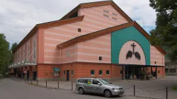 Das Festspielhaus – die Einheimischen nennen es Passionstheater – im Jahr 2007 / Kassandro / Wikimedia (CC BY-SA 3.0) 
