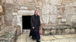 Bischof Georg Bätzing in der Geburtskirche in Bethlehem / Deutsche Bischofskonferenz / Matthias Kopp