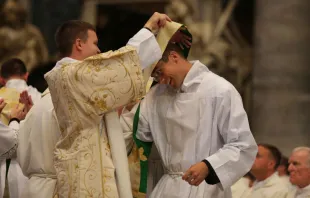 Petersdom in Rom, 29. September 2016: Feier der Weihe zum Diakon angehender Priester des "Pontifical North American College". / CNA / Daniel Ibanez