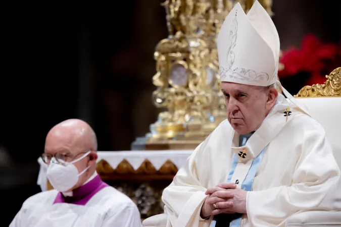Papst Franziskus im Petersdom am 1. Januar 2022, dem Hochfest der Gottesmutter Maria