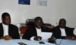 Bischöfe des Sudan Der Vorsitzende der Sudanesischen Katholischen Bischofskonferenz (SCBC), Kardinal Stephen Ameyu Mulla, verliest am 29. Juni 2024 eine Botschaft der SCBC-Mitglieder. / Catholic Radio Network (CRN)