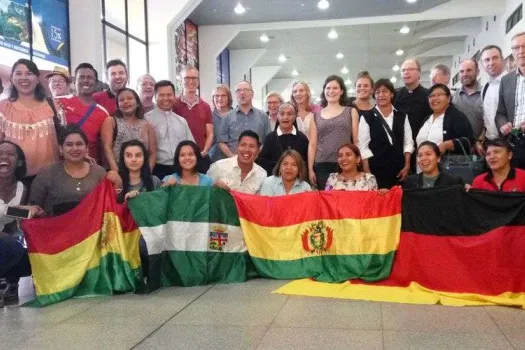 Gläubige aus Bolivien und Mitglieder der Delegation aus Trier / Pressestelle der Bolivianischen Bischofskonferenz