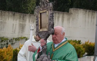 Monsignore Americo Ciani in Manoppello. / CNA/Paul Badde