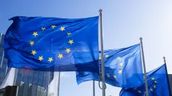 Flaggen der Europäischen Union / ALEXANDRE LALLEMAND / Unsplash