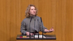 Eva-Maria Holzleitner (SPÖ) / Screenshot von YouTube